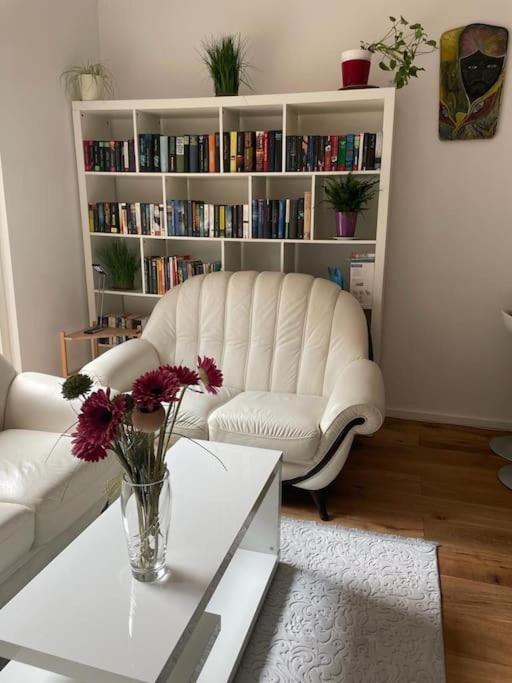 Stilvolle Wohnung Mit Terrasse/Garten Вена Экстерьер фото